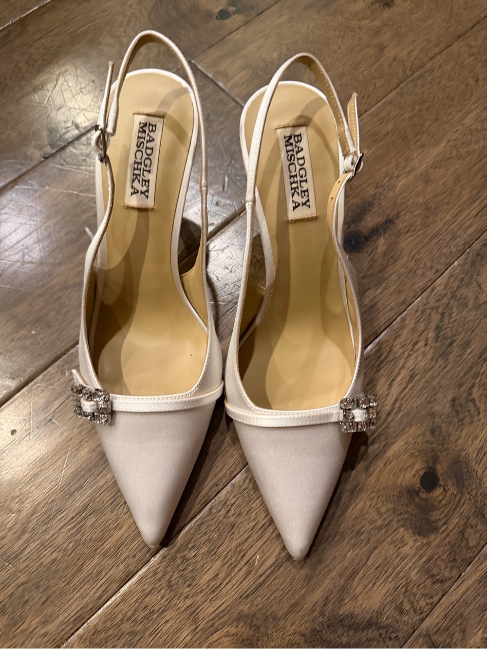 Badgley Mischka ANNMARIE - JEWELLED SLINGBACK POINTED TOE STILETTO PUMPS - WHITE - Picture 5 of 8